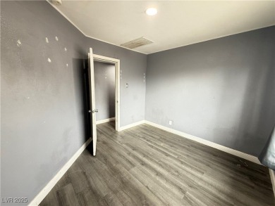 Classic home in the Heart of Henderson in close proximity to