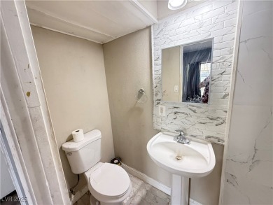 Classic home in the Heart of Henderson in close proximity to