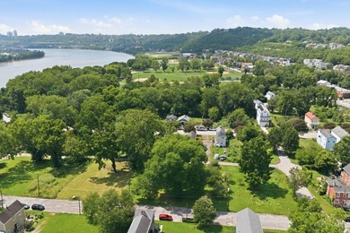 Your Canvas Awaits in Cincinnati's Historic Garden District! - photo 3