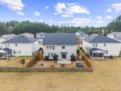 Welcome home to this beautiful 3,440 sq ft pond-front property - photo 5