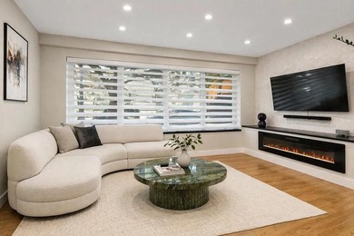 A meticulously renovated duplex in the heart of Williamsburg - photo 1