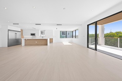 Exceptional Brand New Waterfront Home in a prime Plantation Key - photo 15