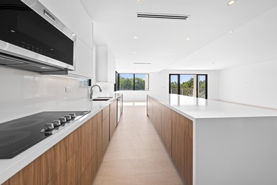 Exceptional Brand New Waterfront Home in a prime Plantation Key - photo 28