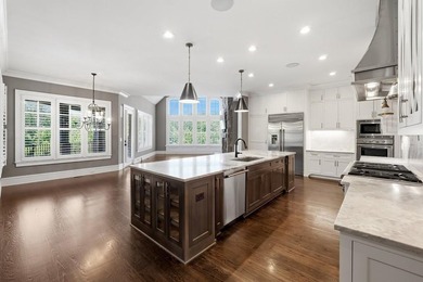 Welcome to an extraordinary estate in the prestigious gated - photo 9