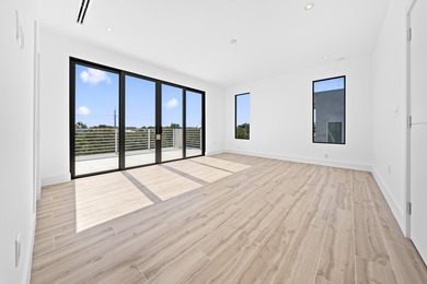 Exceptional Brand New Waterfront Home in a prime Plantation Key - photo 41