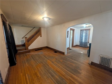 Another Rockin' Rochester Property! Charming 2-bedroom, 1-bath - photo 6