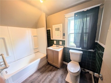 Another Rockin' Rochester Property! Charming 2-bedroom, 1-bath - photo 10