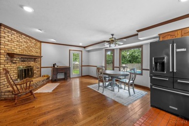 Lovely maintained by its original owners, this 1965 sq ft home - photo 9