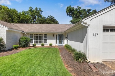 Beautifully updated pool home in the heart of Gulf Breeze! - photo 5