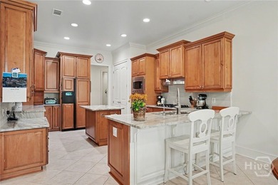Nestled in the desirable Oakridge section of The Landings this - photo 16