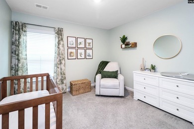 Welcome to Wimbee! This inviting 4-bedroom, 2.5-bath home sits - photo 18