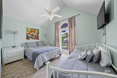 Welcome to paradise!!! Fall in love with this 5-bedroom, 3-bath - photo 23