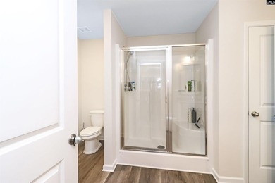 Welcome to Wimbee! This inviting 4-bedroom, 2.5-bath home sits - photo 24
