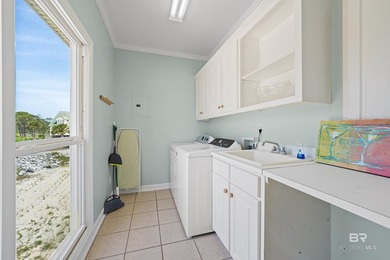 Welcome to paradise!!! Fall in love with this 5-bedroom, 3-bath - photo 26