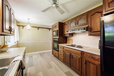 Spacious 3-bedroom, 1.5-bath ranch with over 1500 square feet - photo 3