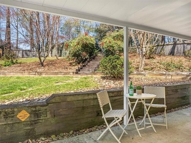 WELCOME HOME!  This entertainers dream, ideally located just .25 - photo 31