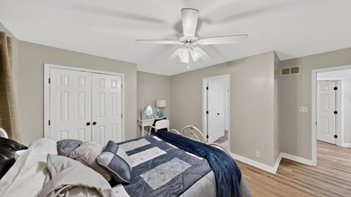Country living at it's best. 15 acre farmstead ready for your - photo 32