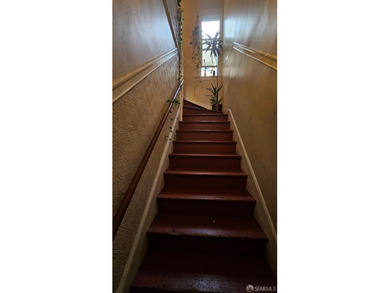Located between Mission & Valencia Sts. Duplex in the front and - photo 15