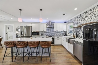 Welcome Home to this completely renovated, move-in ready, open - photo 8