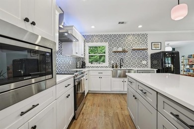 Welcome Home to this completely renovated, move-in ready, open - photo 10