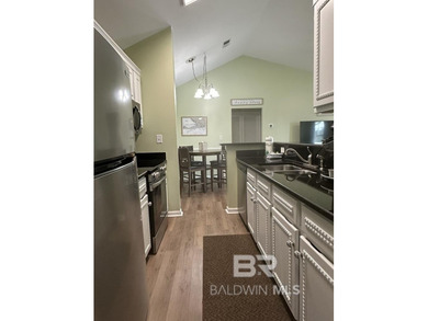 Fully-furnished, very well-maintained one-bedroom one bath condo - photo 7