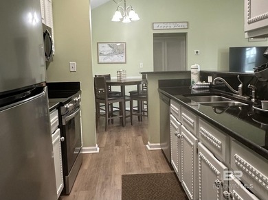 Fully-furnished, very well-maintained one-bedroom one bath condo - photo 8