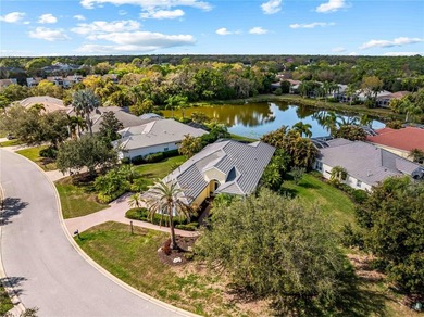 Experience *better than new* luxury in the gated University Park - photo 4