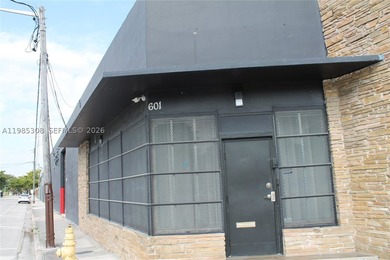 PRICE REDUCED - MOTIVATED SELLER. UNIQUE EXCLUSIVITY OF SALE OF - photo 9