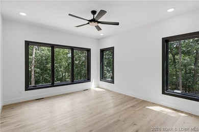 Luxury craftsmanship meets Lake living in this exceptional new - photo 12