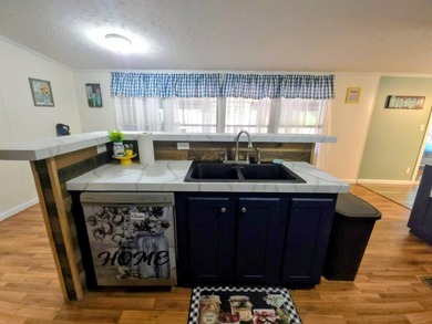 Enjoy the peace and privacy of country living in this - photo 12