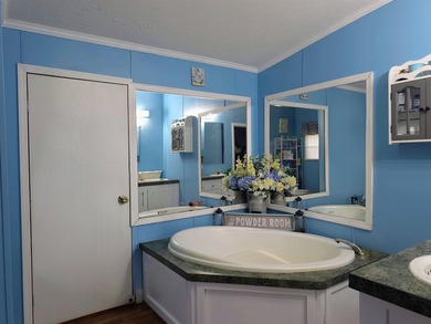 Enjoy the peace and privacy of country living in this - photo 18