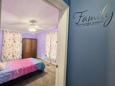 Enjoy the peace and privacy of country living in this - photo 24