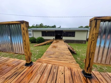 Enjoy the peace and privacy of country living in this - photo 34
