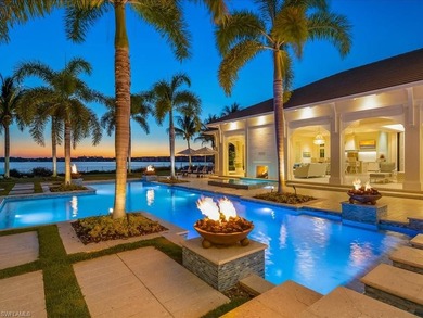 Positioned on an irreplaceable stretch of beachfront within the - photo 47
