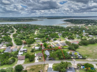 Lake Home For Sale in Canyon Lake, Texas