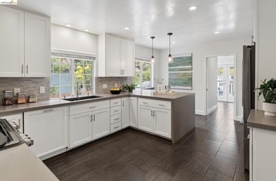 This exceptional property, featuring a thoughtfully updated - photo 14