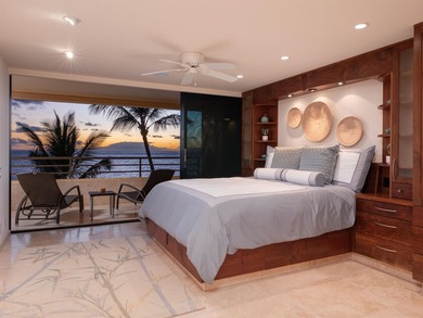 Truly breathtaking center-unit residence featuring a spectacular - photo 20