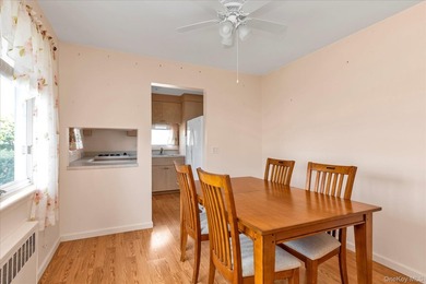 Welcome to your home in Massapequa Shores! Nestled on a - photo 4