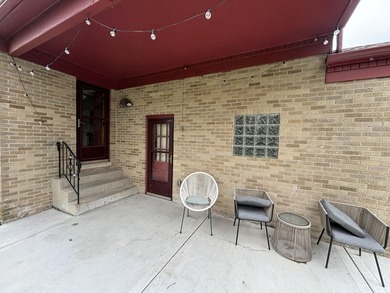RARE All-Brick Ranch Home with a FULL Basement! Wake up to - photo 31