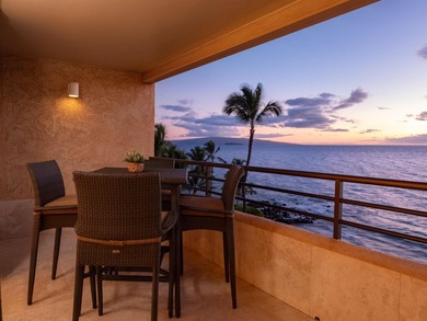 Truly breathtaking center-unit residence featuring a spectacular - photo 32