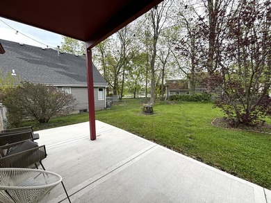 RARE All-Brick Ranch Home with a FULL Basement! Wake up to - photo 33