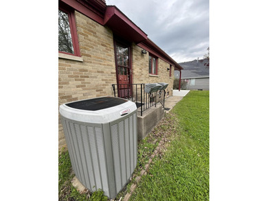 RARE All-Brick Ranch Home with a FULL Basement! Wake up to - photo 35