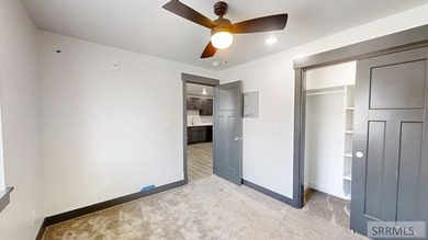 The Wellington is a fully renovated 27-unit apartment building - photo 5