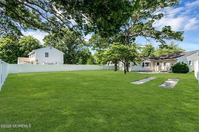 Stunning fully renovated ranch in Brick's sought-after - photo 42