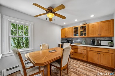 Welcome to 21 Friendly Road in Norwalk's sought-after Wolfpit - photo 3