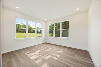 Welcome to life in Eagle Chase at Tanglewood, one of the most - photo 7