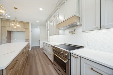 Welcome to life in Eagle Chase at Tanglewood, one of the most - photo 8