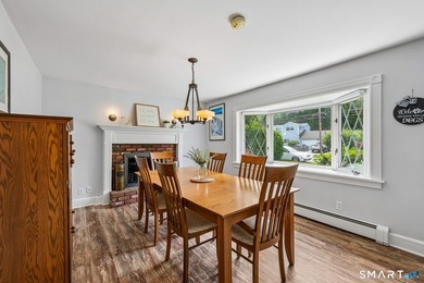 Welcome to 21 Friendly Road in Norwalk's sought-after Wolfpit - photo 10