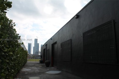 PRICE REDUCED - MOTIVATED SELLER. UNIQUE EXCLUSIVITY OF SALE OF - photo 4