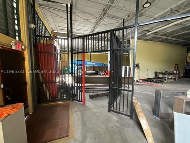 PRICE REDUCED - MOTIVATED SELLER. UNIQUE EXCLUSIVITY OF SALE OF - photo 10